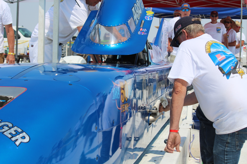 Illustration for article titled Danny Thompson's Challenger II Set The Piston-Driven Land Speed Record Today, 50 Years After It First Came To Bonneville